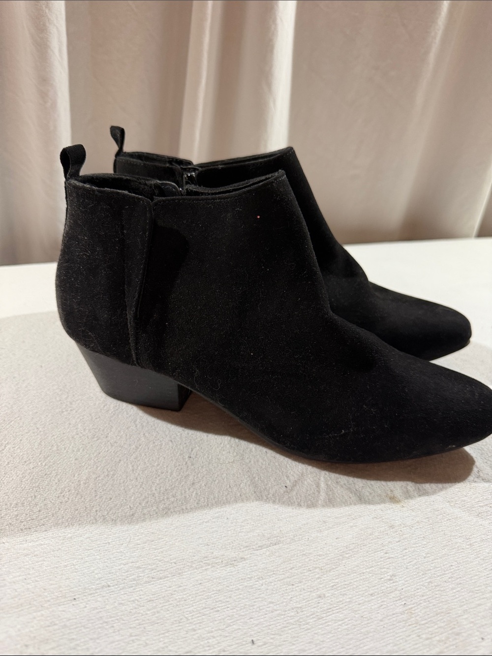 Old Navy Black Suede Ankle Boots for Women